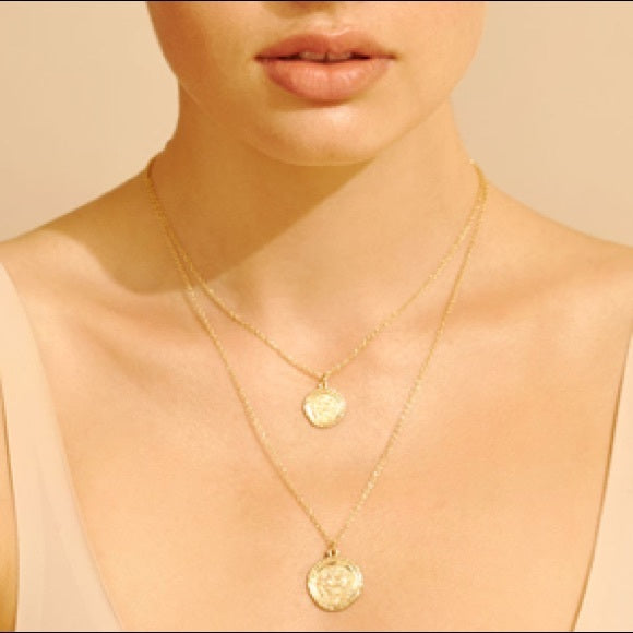 Amber Sceats Australia Double Coin Gold