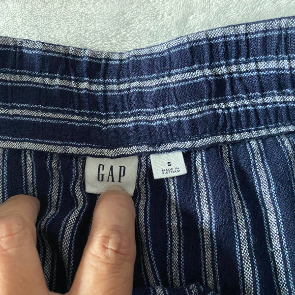 GAP Pull-On Shorts in Linen Cotton Small